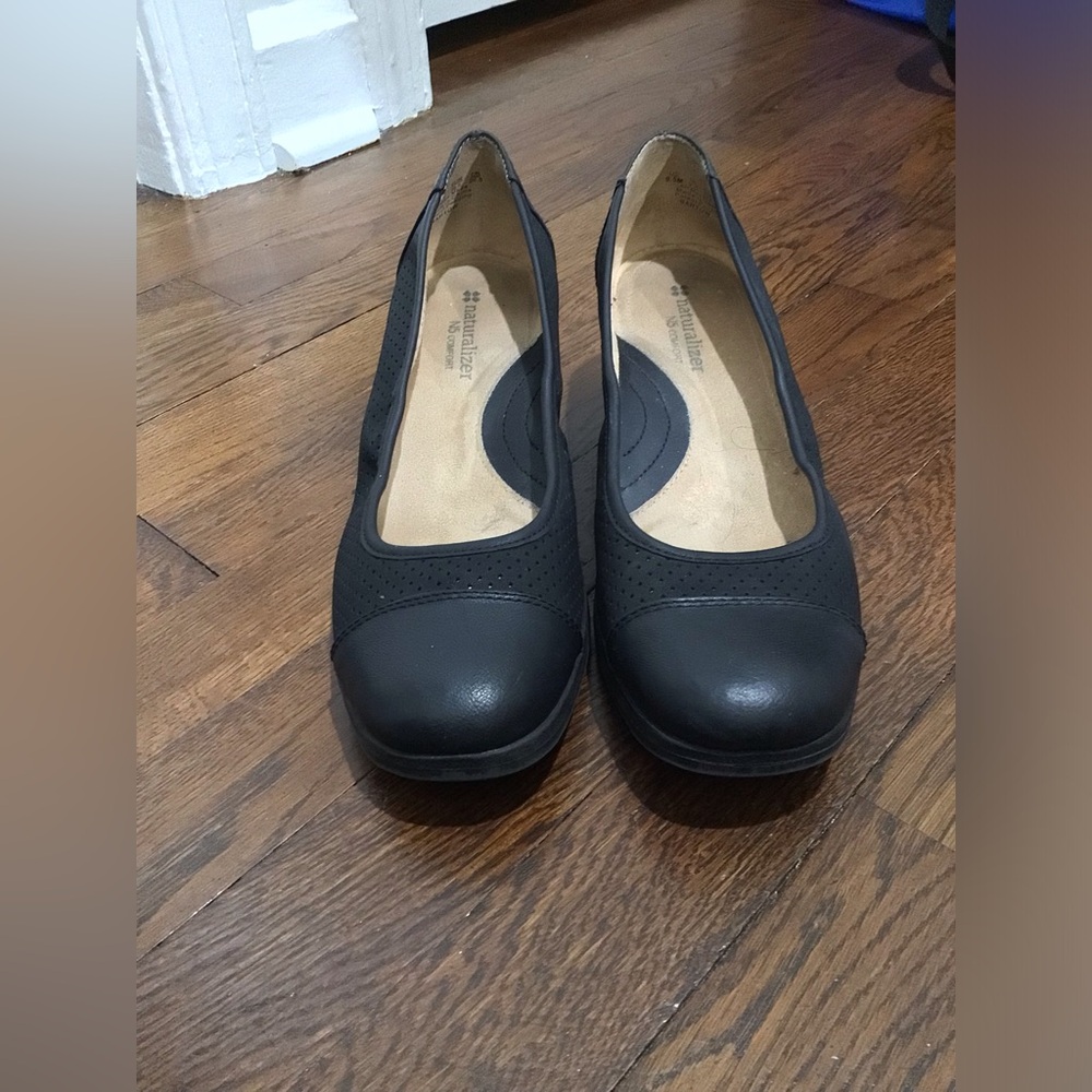 Black shoes